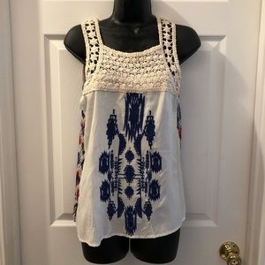 NWT SZ Med. tribal-like Tank.Very sheer back CUTE
